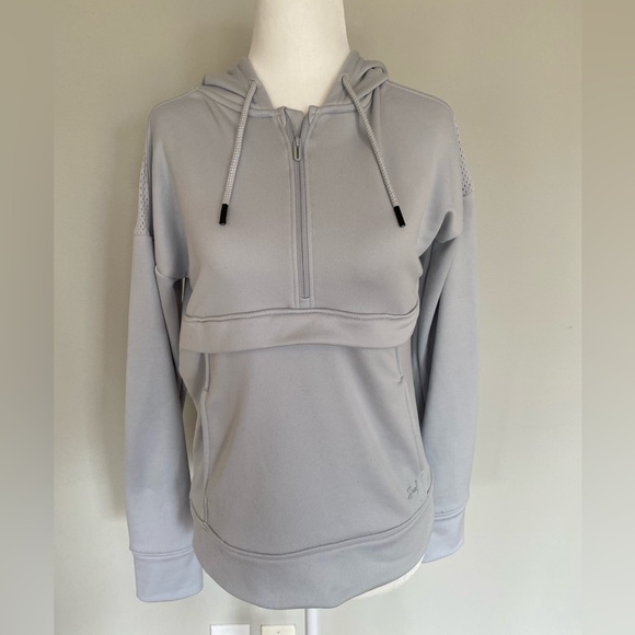 Under Armour Tops - UNDER ARMOUR Quarter Zip